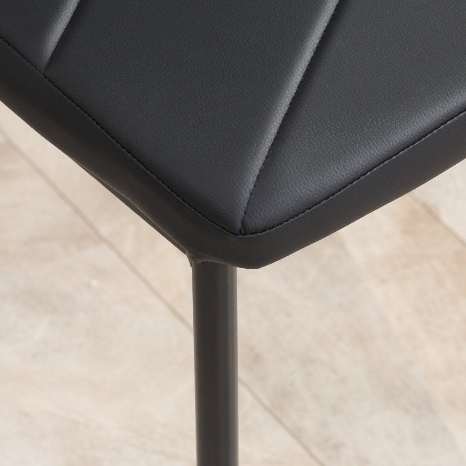 Sillas de Cocina, Juego de 4, Sillas Comedor, Sillas Tapizadas, de Piel Sintética con Patas de Acero Carga 120 kg Negro, HOMCOM, 8