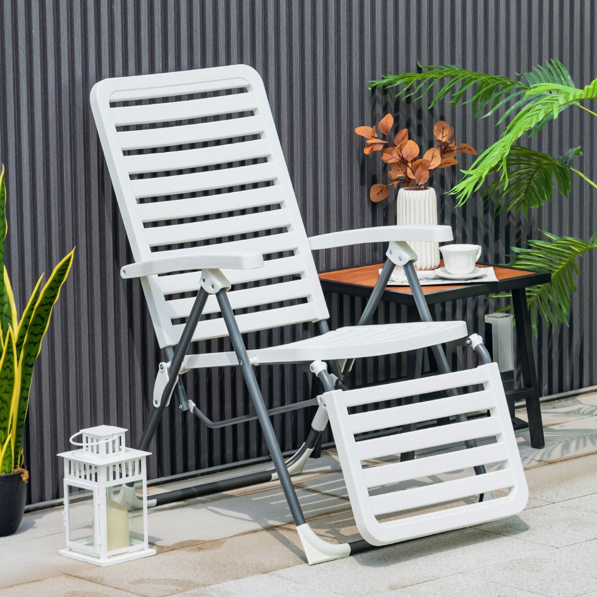 Sillas Terraza, Tumbonas Jardin, Silla Plegable Playa, con Respaldo de 7 Posiciones, Reposapiés Cómodo, Blanca, Costway, 2