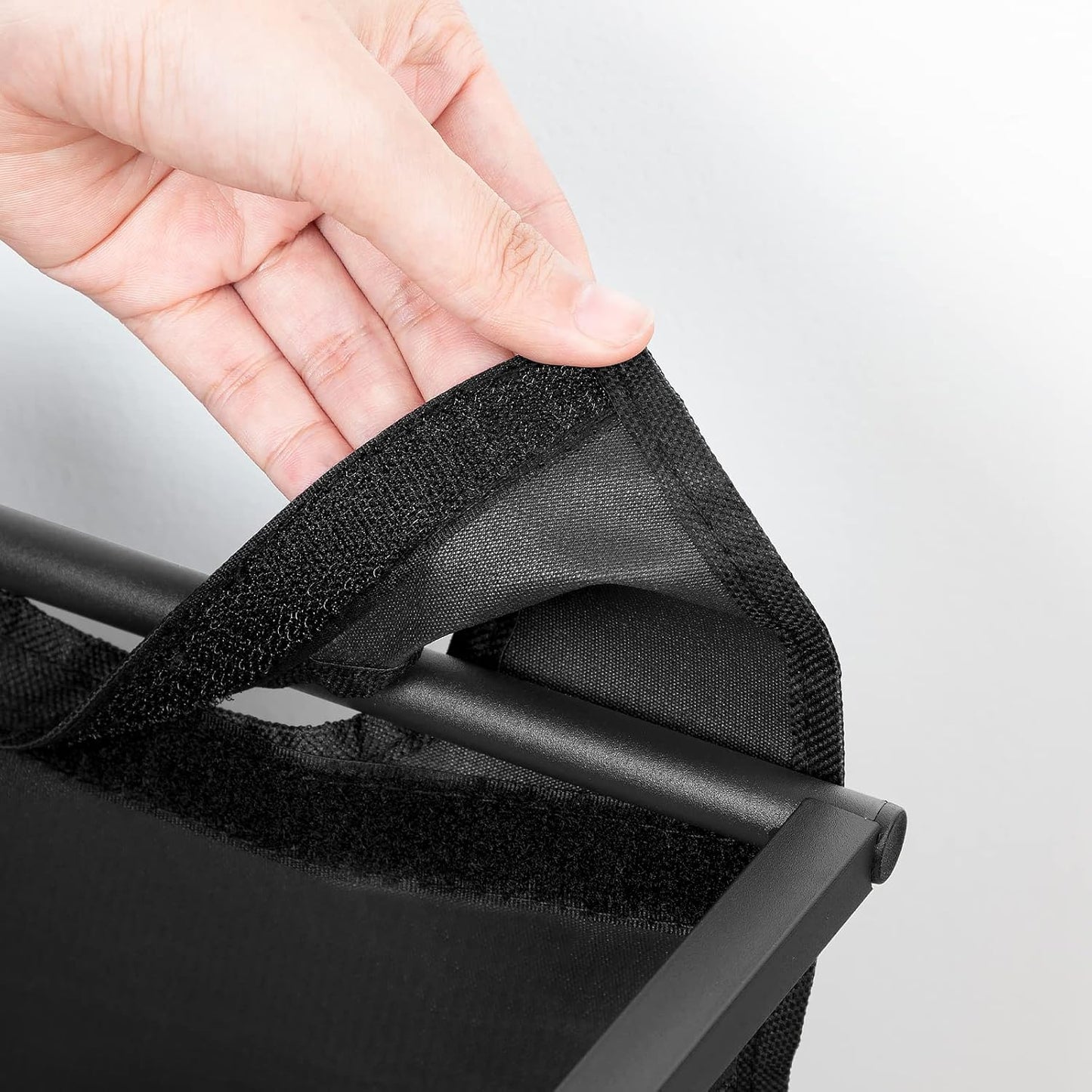 Cesto Ropa Sucia, 3 x 39,8 L, Mueble Ropa Sucia, con Ruedas, 3 Bolsas Colada, Cesto Colada, con Estante, Marrón y Negro, HOOBRO, 4