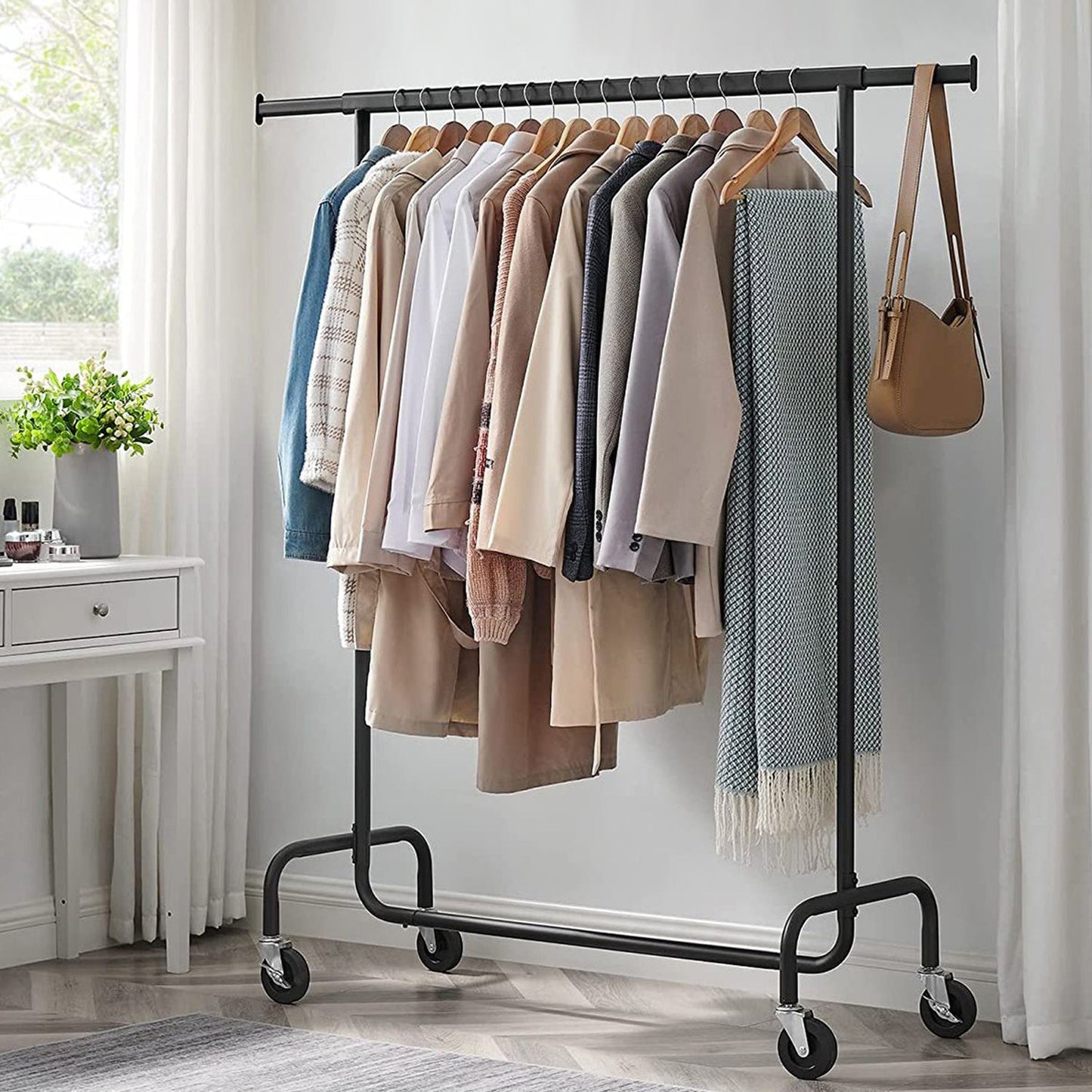 Burros para Ropa, con Ruedas, Carga de 130 kg, Burros para Ropa Resistentes, 110-150x45x162,9 cm, Negro, Songmics, 1
